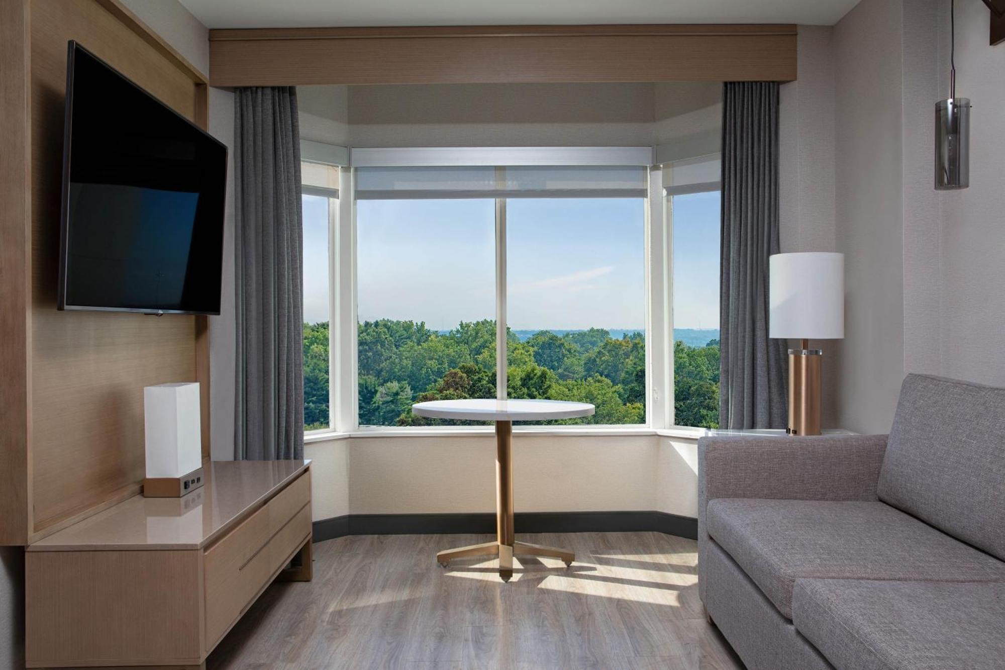 Sheraton Suites Columbus Worthington Exterior foto